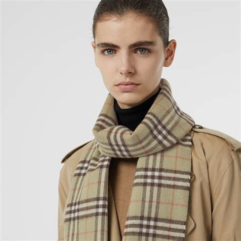 burberry wide check cashmere scarf|burberry scarf 50 cashmere wool.